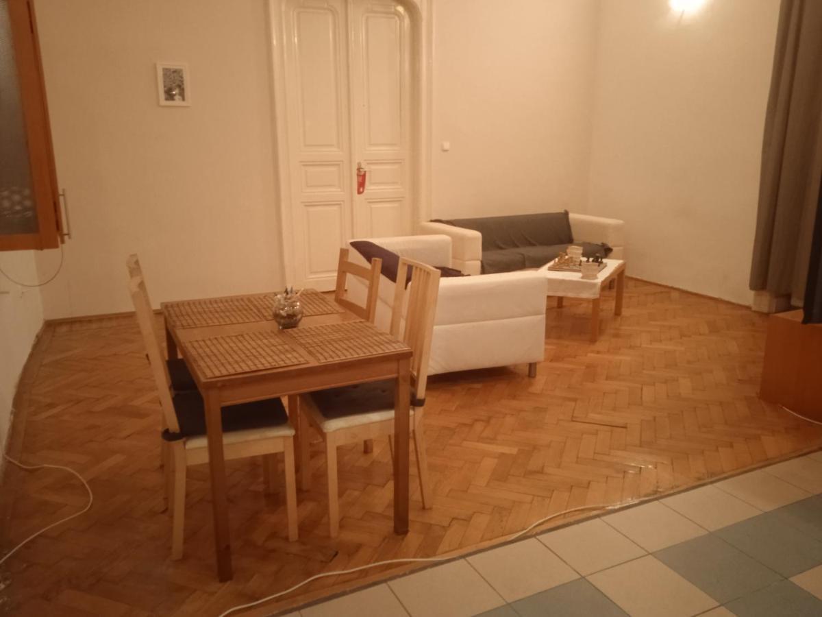 Alternative Hilton In Central Budapest Aparthotel Esterno foto